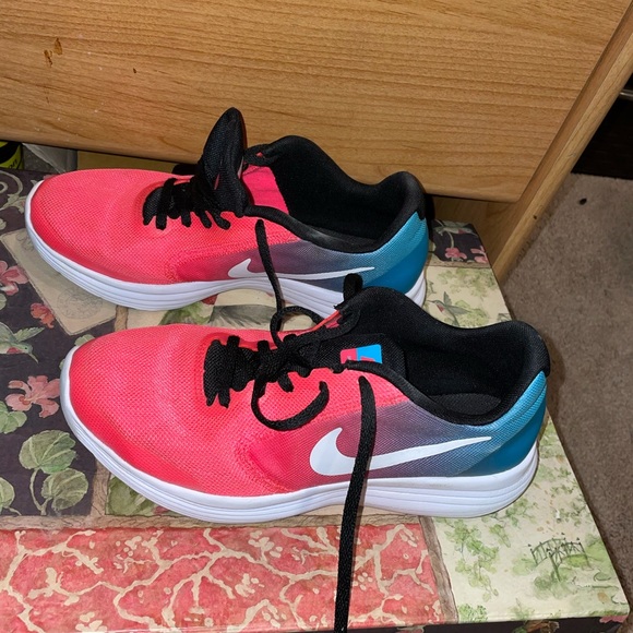 Nike Revolution 3 Air Max Women Size 5Y 819416-404 Pink/ Blue/Purple Umbre - Picture 3 of 7